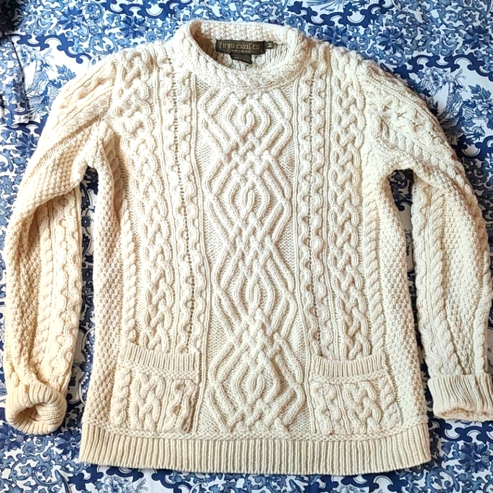 Inis Crafts Irish fisherman  knitwool  sweater